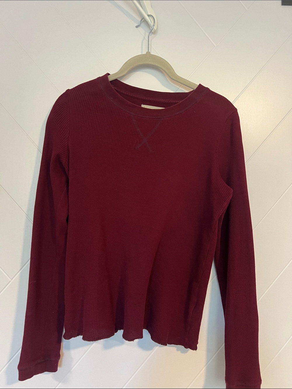 Everlane Long-Sleeve Waffle Tee in Burgundy